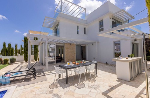 Protaras Villa | 5 bedroom villa with pool