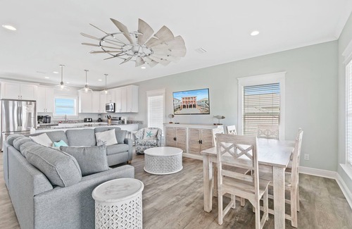 Saint Elmo House | 5 BR Beach House | Pool Tennis Court | Pet Friendly!