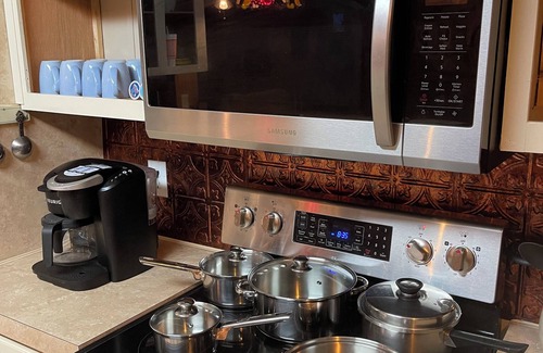 Fredericksburg Cabin | 5 cabins+2400 Sq ft Dance Hall!