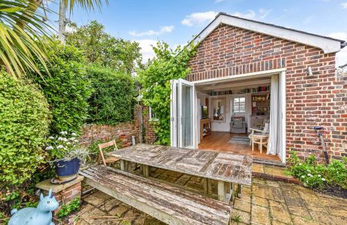 West Wittering House | 5 Coastguard Cottage and Wash House, West Wittering