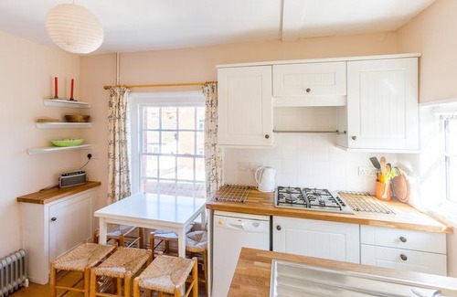 Aldeburgh House | 5 Coastguard Cottages