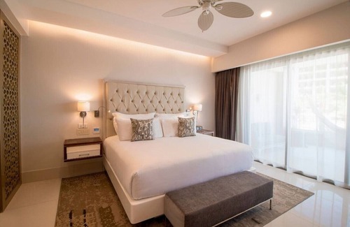 Cabo San Lucas Resort | 5 Diamond 4 Bedroom Penthouse