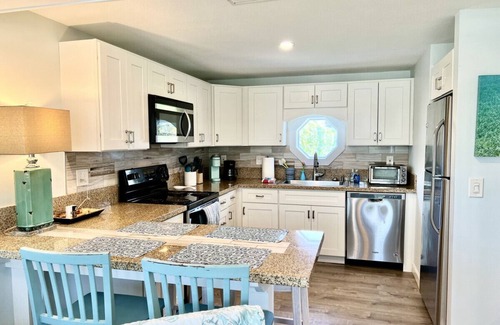 St. Augustine Beach Apartment | 5 F Street - Sand Dollar East