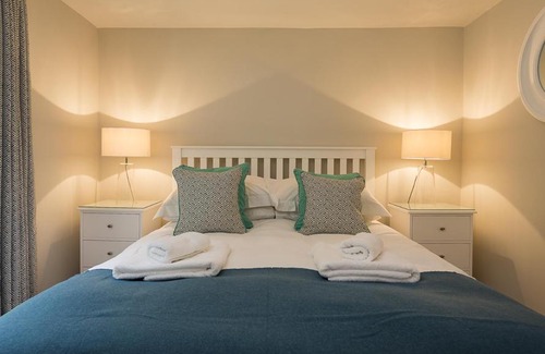 Bugford House | 5 Keeper's Cottage, Hillfield Village, Dartmouth