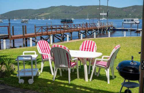 Knysna Central Apartment | 5 Laguna Grove on the water