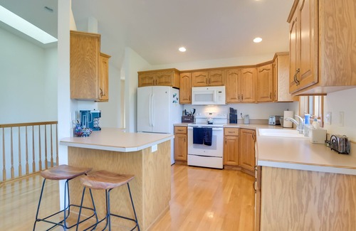 Fargo House | 5 Mi to Dtwn: Pet-Friendly 'Wheatland Twin' Home!