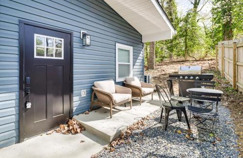 Oxon Hill Apartment | 5 Mi to National Harbor Stylish Apt with Patio!