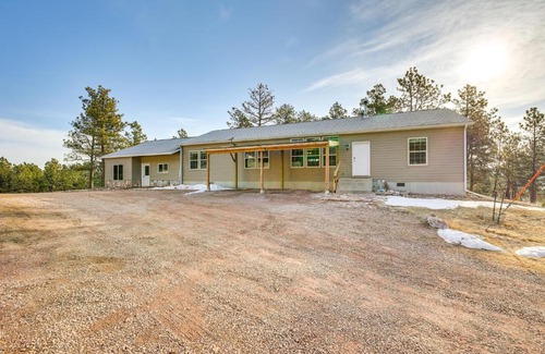 Hot Springs House | 5 Mi to Town Mtn-View Gem with Deck in Hot Springs
