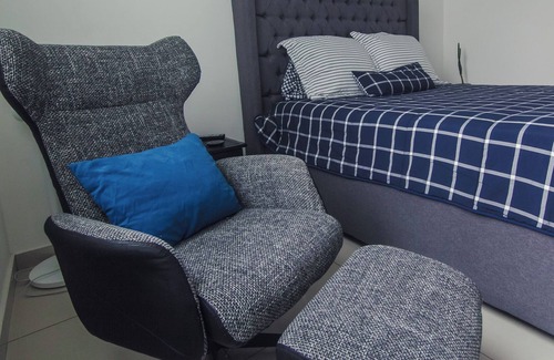 Cinco Esquinas Condo | 5 min from San Jose - Big apartment with pool&gym