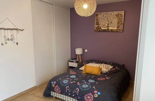 Malissard House | 5 min from Valence, cosy villa with garden + private pool