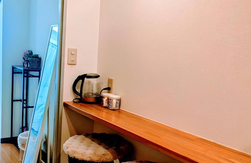 Ebisu Apartment | 5 min walk to Hiroo, 10 min to Ebisu, 15 min by train to Shibuya and Ginza.