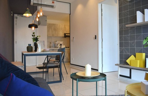 Bukit Bintang Apartment | 5 min Walk to Night Market, Train Station (E)