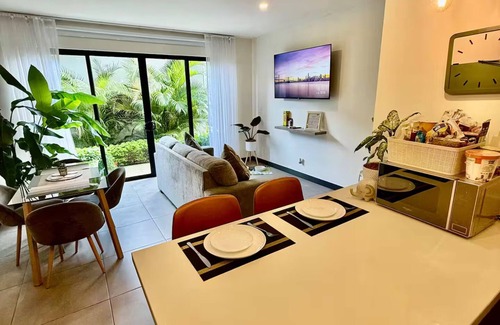 Alajuela Condo | 5 minutes from Airport | Transfer ($) | Pool | Gym | Full condo