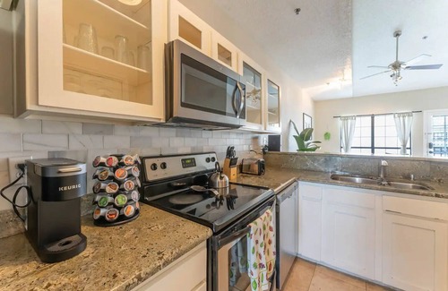 Dallas Condo | 5 minutes from DAL Airport! Renovated 2 Bed 2 Bath Condo with Pool