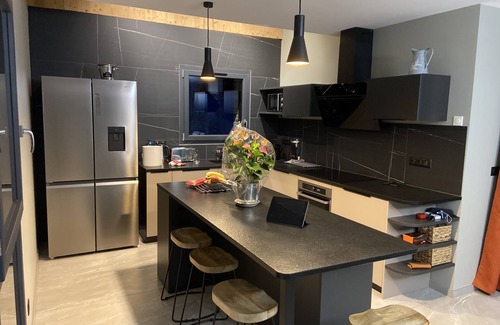 Doucy-Combelouviere Ski Chalet | 5 minutes from the start of the slopes - CONFIDENTIAL CHALET - 12 people - 5 bedrooms -