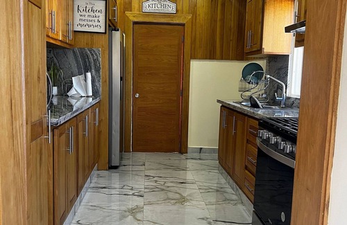 Residencial El Doral House | 5 minutes from the beach with pool and jacuzzi