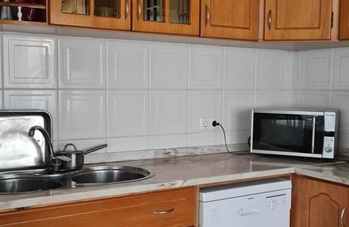 Santa Cruz Apartment | 5 Minutos de Praia de Mar. Apartamento Familiar Espaçosa