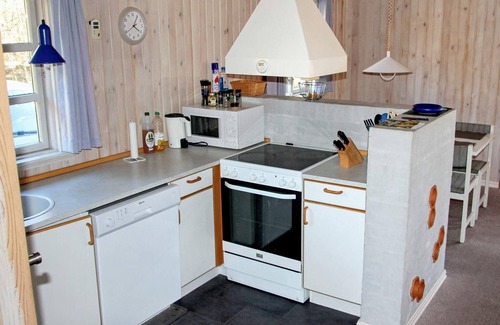 Gjøl House | 5 person holiday home in Aabybro