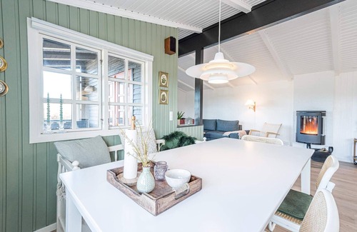 Henne Strand House | 5 person holiday home in Henne