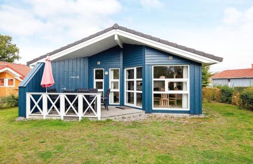 Lensterstrand House | 5 person holiday home in GROEMITZ