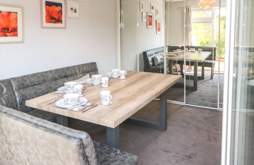 Durham Cottage | 5 PILGRIMS WAY, pet friendly, with a garden in Durham