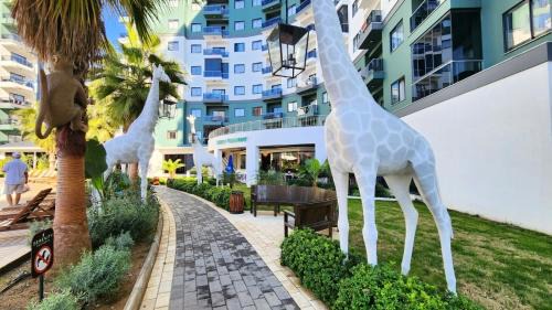 Kargicak Apartment | 5 STAR FACILITIES/WALKING DISTANCE TO AMENITIES AND THE BEACH