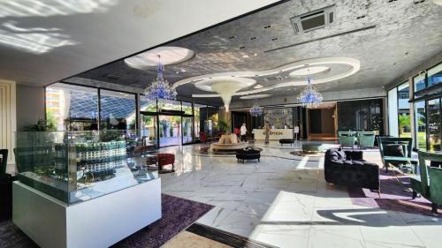 Kargicak Apartment | 5 STAR FACILITIES/WALKING DISTANCE TO AMENITIES AND THE BEACH