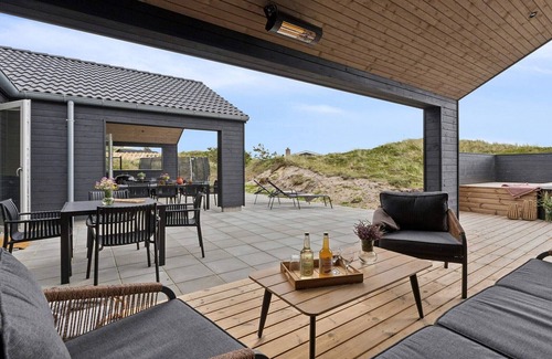 Houvig Strand House | 5 star holiday home in Ringkøbing