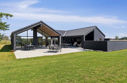 Hasmark Strand House | 5 star holiday home in Otterup