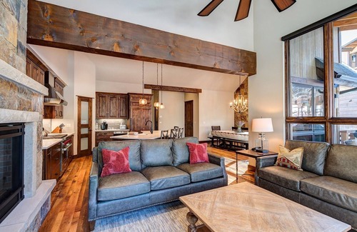 Breckenridge House | 5-Star Perfection | Views | 1.5 mi to Gondola/Town