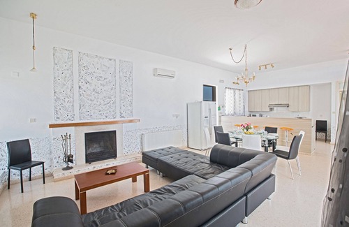 Ayia Napa Villa | 5 Star Villa for Rent in Cyprus, Ayia Napa Villa 1201