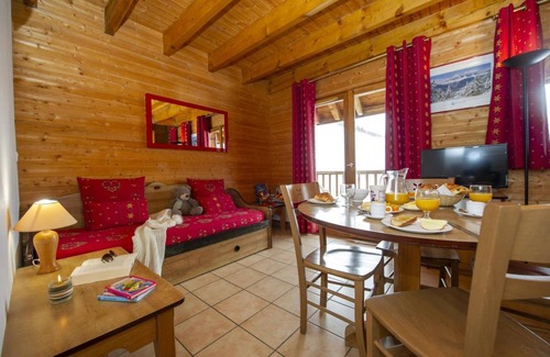 Saint-Francois-Longchamp Ski Chalet | 50 m² Chalet ∙ 3 bedrooms ∙ 8 guests