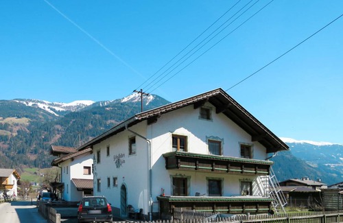 Fuegen Apartment | 50 m² Apartment ∙ 2 bedrooms ∙ 4 guests