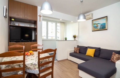 Split Apartment | 50 m² Apartment ∙ 2 bedrooms ∙ 4 guests