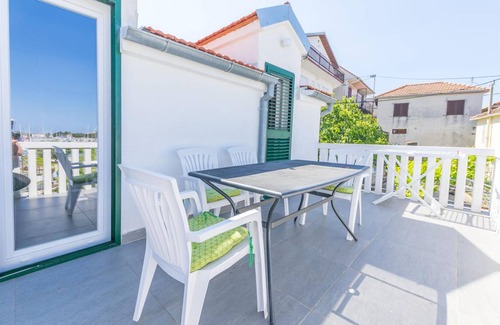 Rogoznica Apartment | 50 m² Apartment ∙ 2 bedrooms ∙ 4 guests