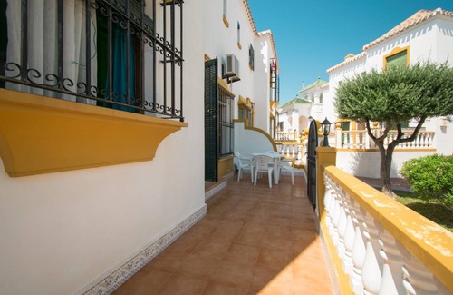 Torrevieja House | 50 m² Bungalow ∙ 2 bedrooms ∙ 5 guests