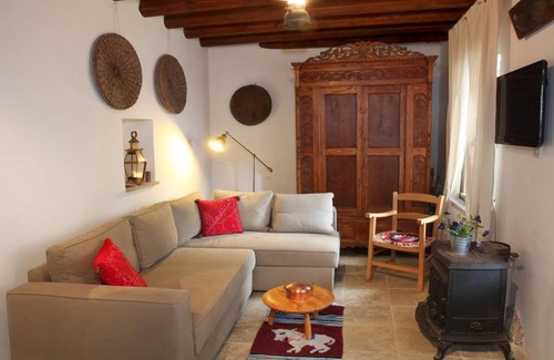 Kalopanayiotis Villa | 50 m² Villa ∙ 1 bedroom ∙ 4 guests