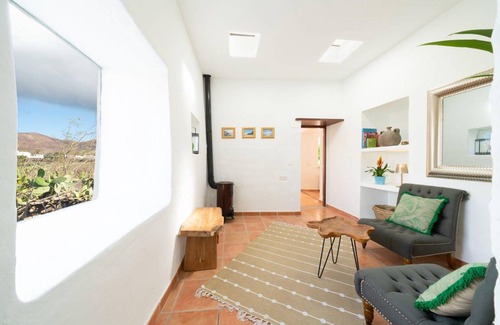 Guatiza Villa | 500 m² Villa ∙ 2 bedrooms ∙ 4 guests