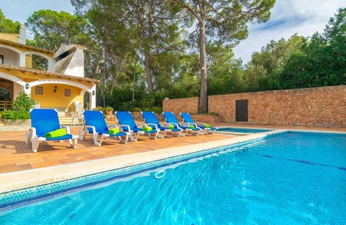 Llevant Villa | 500 m² Villa ∙ 6 bedrooms ∙ 12 guests