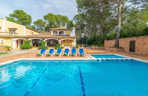 Llevant Villa | 500 m² Villa ∙ 6 bedrooms ∙ 12 guests