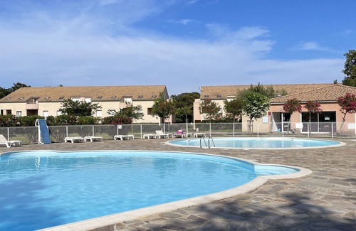 Santa-Maria-Poggio Apartment | 500m from the beach T2 with pool, terrace, air conditioning