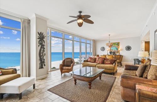 Thomas Drive Apartment | 501 Sterling Beach
