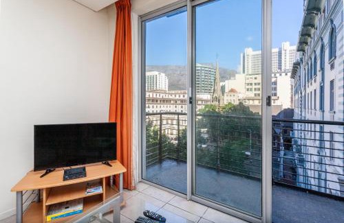 Cape Town City Centre Apartment | 504 Greenmarket Place