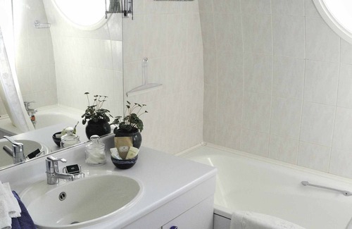 Quartier Saint-Georges Bed & Breakfast | 52 Clichy B&B - Your Central Paris Luxury Home From Home