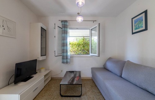 Cove Basina (Jelsa) Apartment | 52 m² Apartment ∙ 2 bedrooms ∙ 5 guests