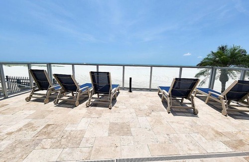 South Island Condo | 524 - 6610 Building in Fort Myers Beach