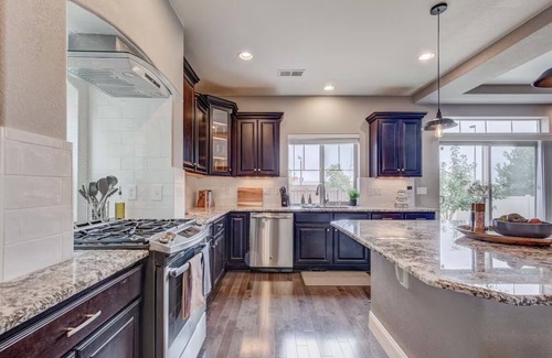 Gateway House | 5400sqft 6BR 5.5BA Office, Theater, Game Room/10min to DIA & Downtown