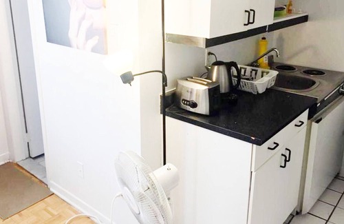 Milton Park Apartment | (541) Studio Downtown Montreal