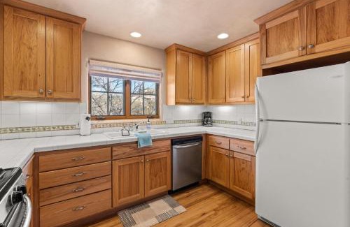 Northeast Santa Fe House | 544 Del Norte