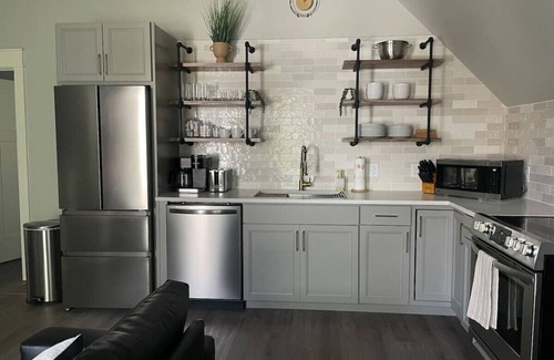 Fletcher Place House | 547 Carriage House Fletcher Home